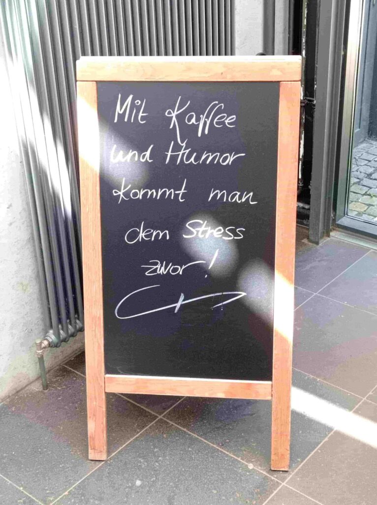 Die Antwort der ThULB-Cafeteria auf den tagtäglichen “Uni-Stress”.
Foto: Aliena Kempf